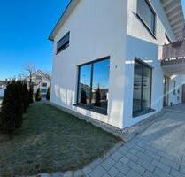 Helles Büro Studio ca. 100 qm in Reichertshausen zur Miete