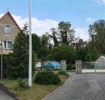 897qm Grundstück mit altem Haus in Südbrandenburg - Röderland