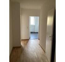 Umzug gefällig? Praktische 3-Zi.-Wohnung mit Balkon - Hochheim am Main