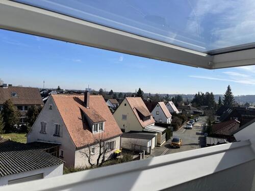 Foto - Schöne sonnige DG 2-Zi.-Whg. im Grünen