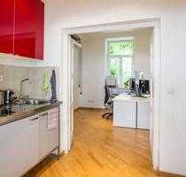Separater Büroraum mit 2 Arbeitsplätzen in zentraler Lage - München Ramersdorf-Perlach