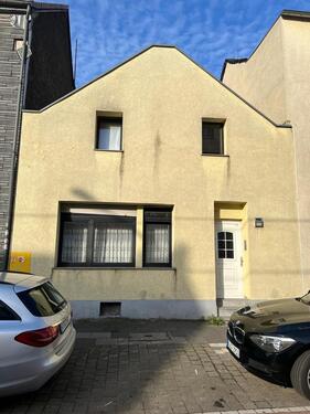 Foto - Wohnhaus in Toplage für 2300€ warm! (Auch für WG oder Monteure)