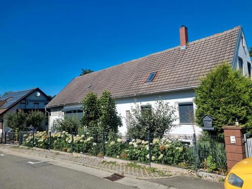 Foto - Haus in Crimmitschau - 145.000,00&nbsp;EUR Kaufpreis, ca.&nbsp; 100,00&nbsp;m&sup2;