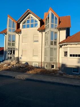 Foto - Mehrfamilienhaus mit 6 Garagen und großem Gartenhaus