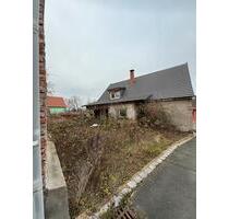 Großes Grundstück inklusive Haus zum Ausbau Nähe Leipzig - Teuchern