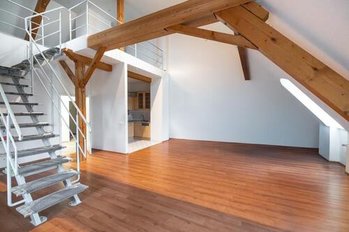 Foto - Helle geräumige 2,5-Zimmer Maisonette Wohnung