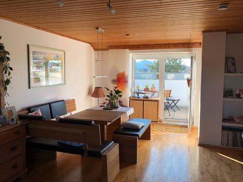 Foto - 4 Zimmer Dachgeschosswohnung - 999,00&nbsp;EUR Kaltmiete, ca.&nbsp; 88,00&nbsp;m&sup2;