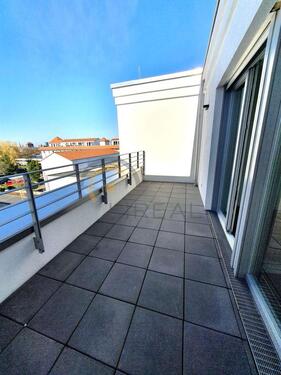 Foto - Penthouse in besonderer Lage! - 1.240,00&nbsp;EUR Kaltmiete, ca.&nbsp; 84,88&nbsp;m&sup2;