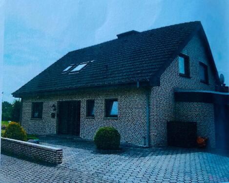 Foto - Zweifamilienhaus mit Pool, Garten,2Garagen&Vollkeller