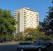 Einziehen und wohlfühlen – Charmante Wohnung mit Loggia und Aufzug - Wolfsburg Alt-Wolfsburg