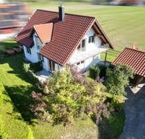 Gemütliches Zweifamilienhaus mit Potenzial - Balzheim