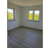 Moderne, helle 90 qm Wohnung in Erbendorf an Familie zu vermieten