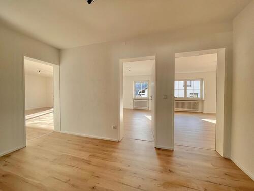 Foto - Helle, renovierte 4-Zi-Whg. mit Balkon