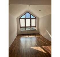 Maisonette-Wohnung VERKAUF - 134.000,00&nbsp;EUR Kaufpreis, ca.&nbsp; 125,00&nbsp;m&sup2; in Pölzig (PLZ: 07554)