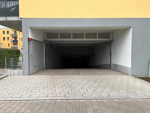 Foto - Tiefgaragenstellplatz Haslach - 80,00&nbsp;EUR Miete,