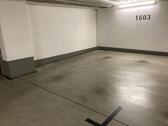 Foto - Breiter Tiefgaragenstellplatz in den Welfenhöfen