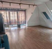 3 Zimmer Dachgeschosswohnung - 980,00&nbsp;EUR Kaltmiete, ca.&nbsp; 110,00&nbsp;m&sup2; in Bochum (PLZ: 44797) Bochum-Südwest