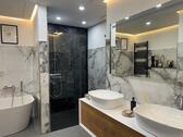 Foto - Designbad, Kamin & Kochinsel: Exklusive Eigentumswohnung