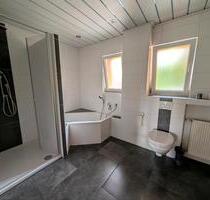 81 m² - 800 € warm - frisch saniert mit Einbauküche - Wohnung - Oberleichtersbach