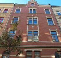 Zentrale 3-Raum-Wohnung mit EBK und Balkon ! - Zwickau