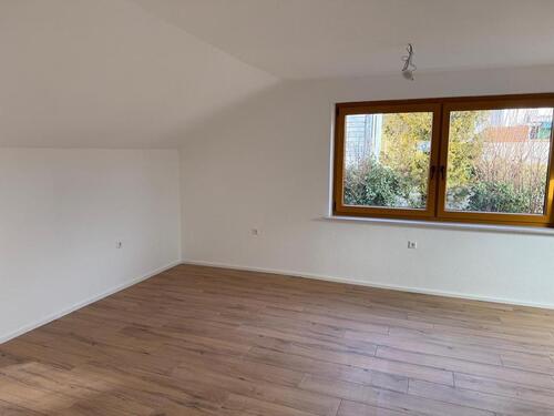 Foto - 3 Zimmer Wohnung in Blumberg - 850,00&nbsp;EUR Kaltmiete, ca.&nbsp; 80,00&nbsp;m&sup2;