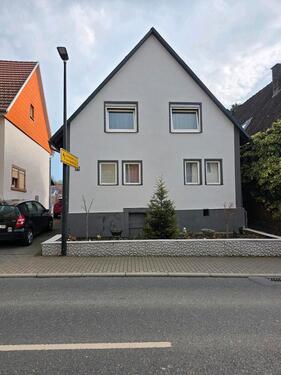 Foto - Bezugsfertiges Einfamilienhaus mit Pool, Koi-Teich, großem Garten