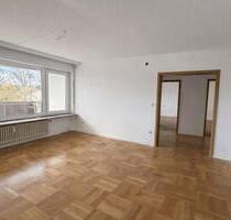 Stilvoll saniert: 5,5 Zimmer mit Westbalkon & kleiner Hausgemeinschaft - Ludwigsburg Hoheneck