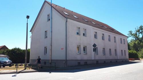 Foto - Mehrfamilien-Mietshaus 13 Parteien