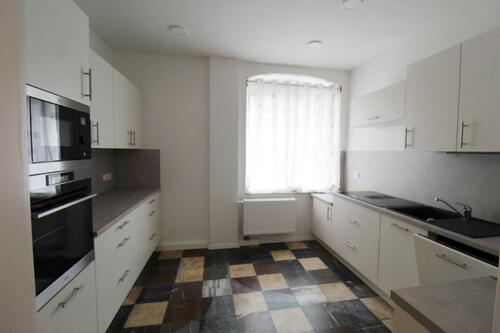 Foto - *** Top 4 Zimmer + neue EBK + Dusche und Wanne, neu renoviert ***