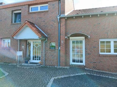 Foto - Modernes Einfamilienhaus mit Einliegerwohnung und schönem Garten