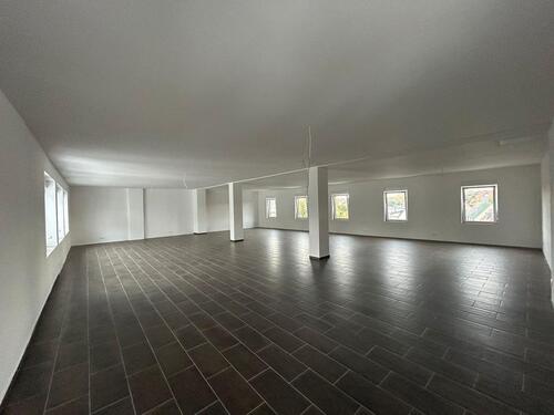 Foto - GewerbeflächeLagerBüro... Jede Art von Gewerbe hier möglich