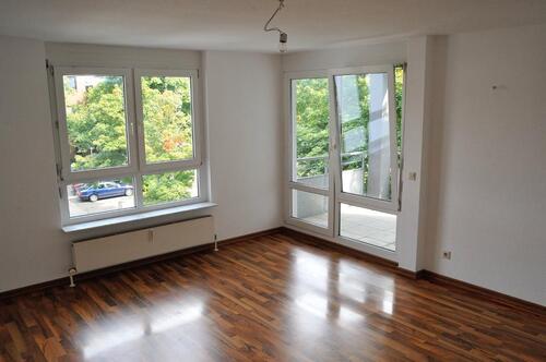 Foto - Helle 2-Zimmer-Wohnung in Rutesheim-Zentrum am Rathausplatz – EBK