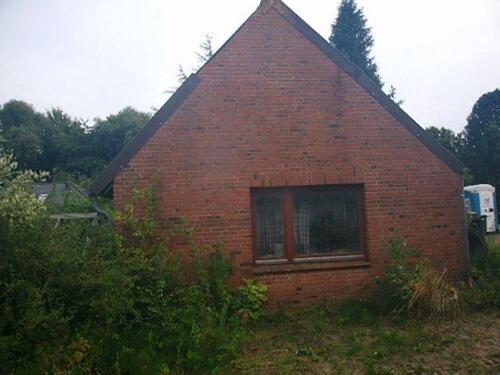 Foto - Kleines Haus auf großem Grundstück mit Garage zu verkaufen