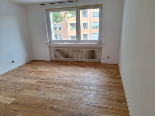 Foto - Dreizimmerwohnung - 1.530,00&nbsp;EUR Kaltmiete, ca.&nbsp; 90,00&nbsp;m&sup2;