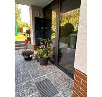Helle 3-Zimmer-Wohnung mit zwei Balkonen, Gartennutzung und moderner Einbauküche - Coburg