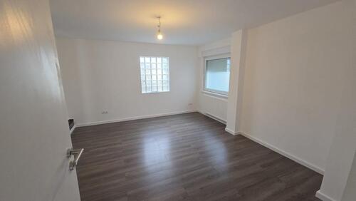 Foto - Neuvermietung nach Sanierung - 838,00&nbsp;EUR Kaltmiete, ca.&nbsp; 77,00&nbsp;m&sup2;