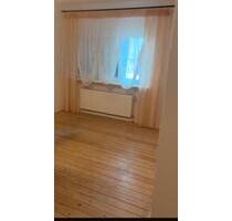 Bewohner in Lankwitz - 600,00 EUR Kaltmiete, in Berlin (PLZ: 13059) Lichtenberg