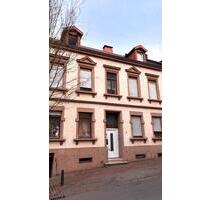 Mehrfamilienhaus in Neunkirchen Oberstadt mit Garten