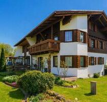 Ein- Zweifamilienhaus mit 1945 qm Grundstück & 3 Garagen - Reisbach Englmannsberg