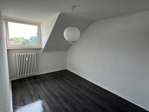 Foto - 3 Zimmer Dachgeschoßwohnung zur Miete in Duisburg