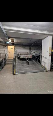 Foto - Tiefgaragen-Stellplatz mit Autoaufzugideal für OldtimerBonn