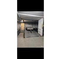 Tiefgaragen-Stellplatz mit Autoaufzugideal für OldtimerBonn