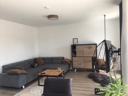 Foto - 3-Zimmer-Wohnung im Grünen – 82 m², Balkon, Stellplatz & Küche
