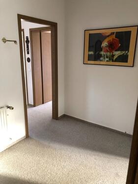 Foto - Helle 3,5 Zimmer-Erdgeschoss-Wohnung
