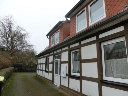 Foto - ERDGESCHOSS 2 ZKB mit ebenerdiger Dusche und kleiner Terrasse zum 01.04.2026