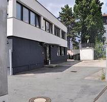 BÜRO MIT STELLPLATZ ZU VERMIETEN-1.400,.€ - Nürnberg Gaismannshof