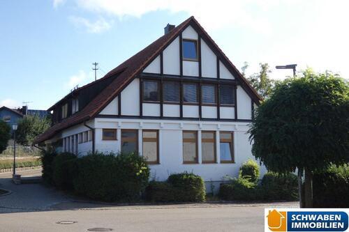 Foto - HELL & FREUNDLICH: kleinere Büro-Ladeneinheit in zentraler Lage Heldenfingens zu vermieten!