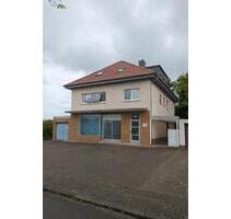 Wohn- und Geschäftshaus - 790.000,00&nbsp;EUR Kaufpreis, ca.&nbsp; 280,00&nbsp;m&sup2; in Brühl (PLZ: 68782)