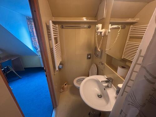 Foto - 1 Zimmer Dachgeschoßwohnung zur Miete in München