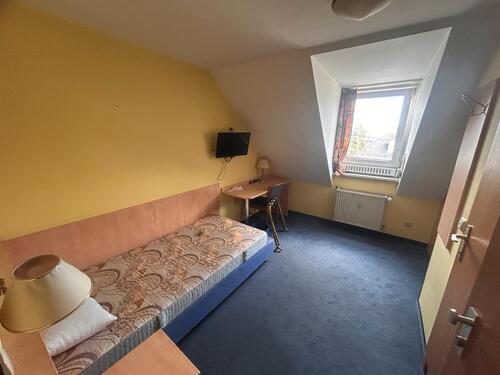 Foto - Dachgeschoßwohnung in München zur Miete